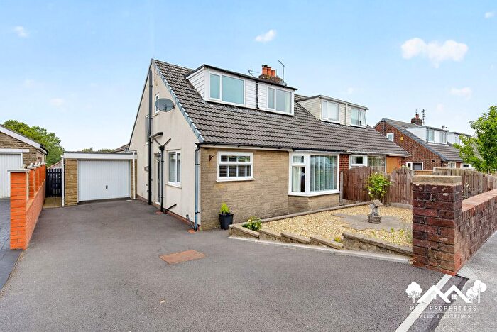 3 Bedroom Semi-Detached House For Sale In Queens Drive, Oswaldtwistle, Accrington, BB5