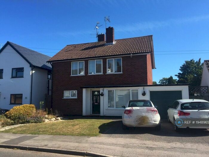4 Bedroom Detached House To Rent In Kenton Road, Reading, RG6