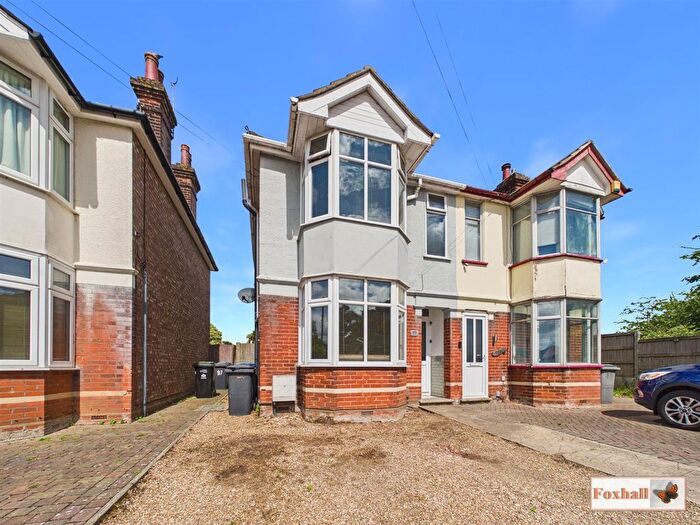 3 Bedroom Semi Detached House For Sale In Heath Lane, Ipswich, IP4