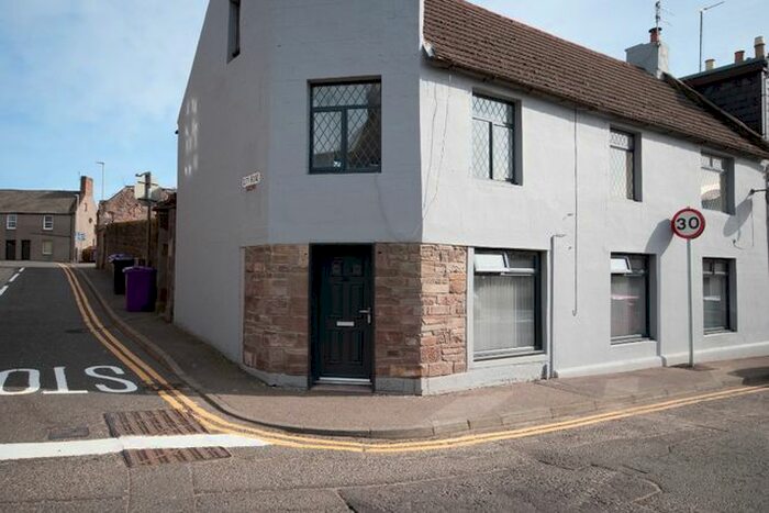 2 Bedroom Flat To Rent In City Road, Brechin, Angus, DD9