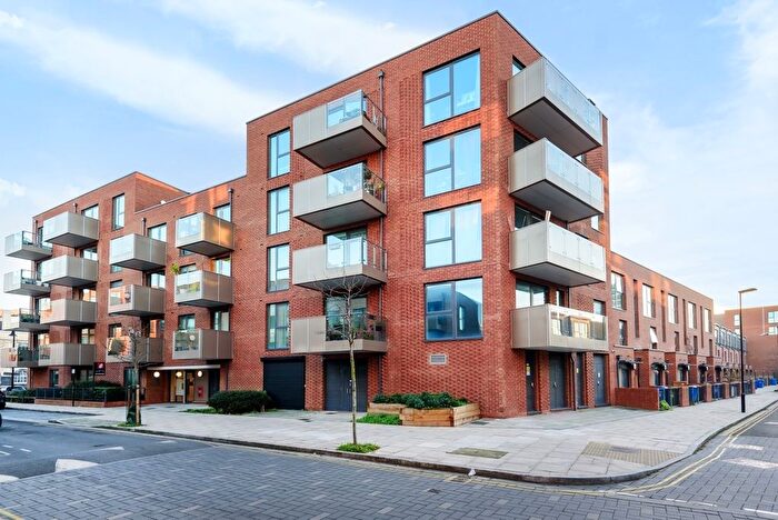 1 Bedroom Flat To Rent In Edmund Street, London, SE5