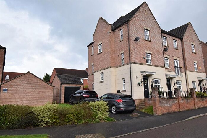 4 Bedroom End Of Terrace House To Rent In Cordelia Way, Chellaston, Derby, DE73