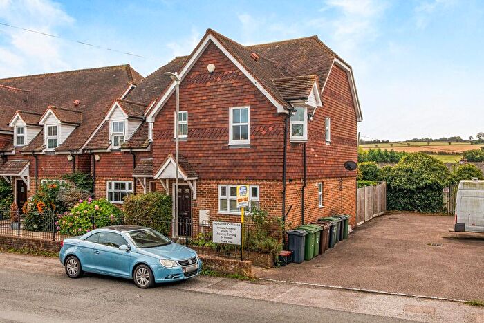 3 Bedroom Semi-Detached House For Sale In Maidstone Road, Wateringbury, Maidstone, ME18