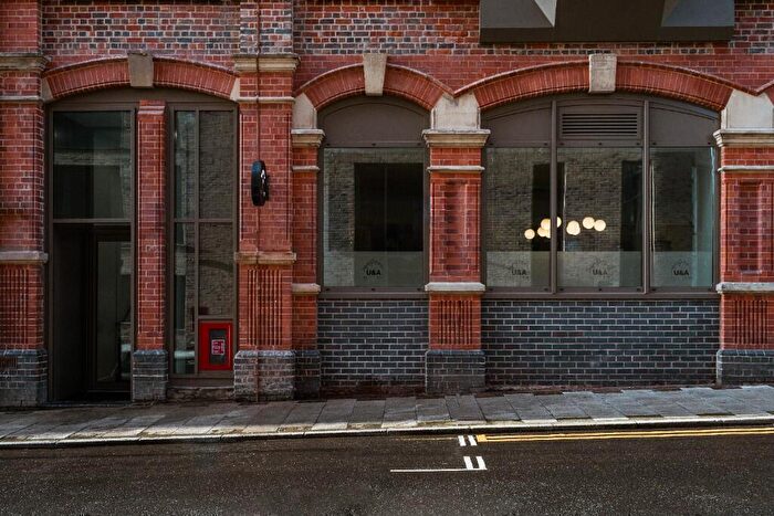 1 Bedroom Apartment To Rent In Lower Essex Street, Birmingham, B5