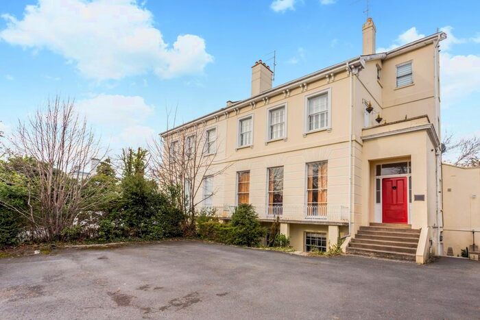 2 Bedroom Flat To Rent In Lansdown Road, Cheltenham, GL51