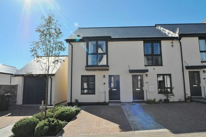 2 Bedroom End Of Terrace House To Rent In Lysander Lane, Plymouth PL6