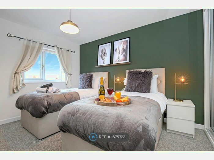 4 Bedroom Detached House To Rent In Maxham, Shenley Brook End, Milton Keynes, MK5