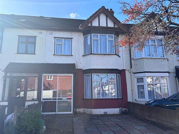 3 Bedroom Terraced House For Sale In Overton Drive, Romford, RM6