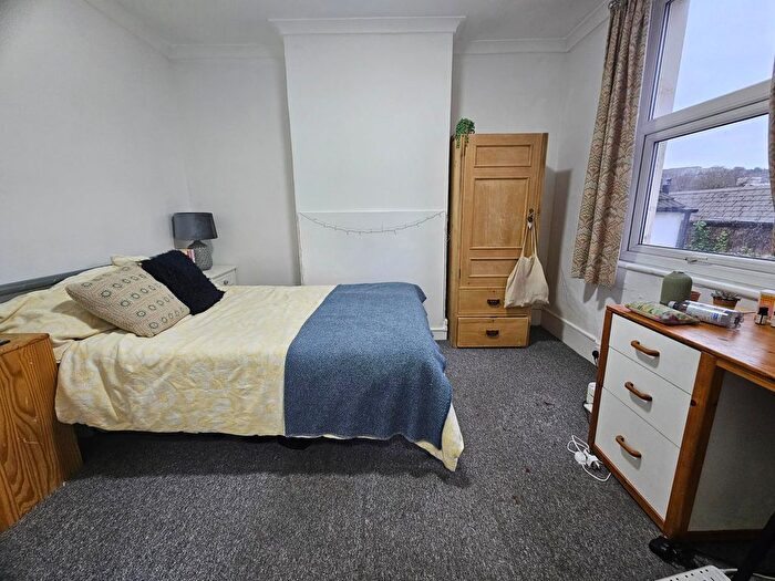 5 Bedroom Semi-Detached House To Rent In Hollingdean Road, Brighton, BN2