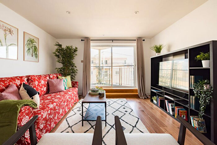 2 Bedroom Apartment To Rent In Wotton Court, Jamestown Way, London, E14