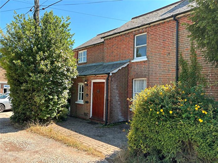 3 Bedroom Semi-Detached House For Sale In Palmers Lane, Burghfield Common, Reading, RG7