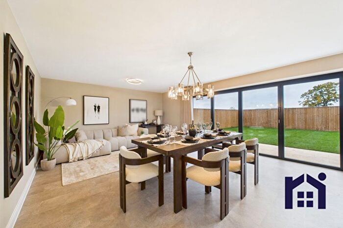 4 Bedroom Property For Sale In Laurel Gardens, Farington Moss, PR26