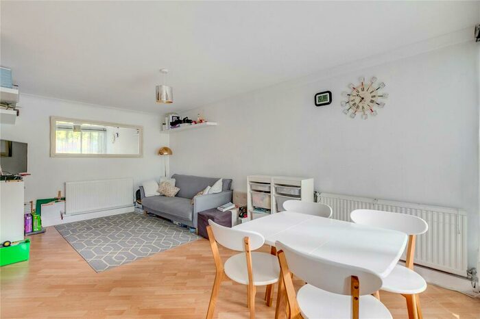 2 Bedroom House To Rent In Taransay Walk, London, N1