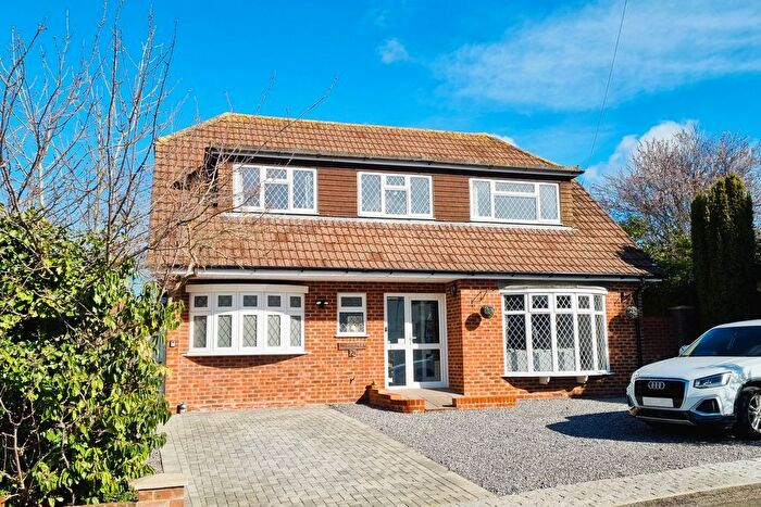 5 Bedroom Detached House For Sale In Widley, Hampshire, PO7