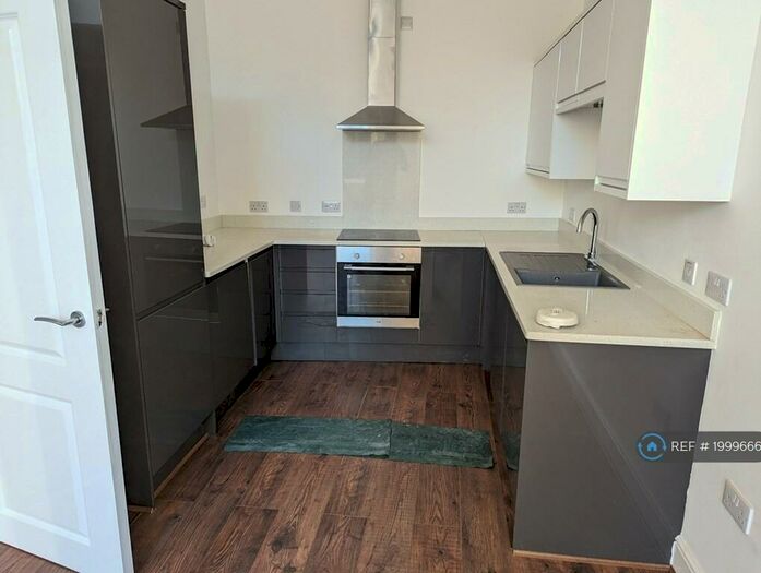 1 Bedroom Flat To Rent In Midland Road, Wellingborough, NN8