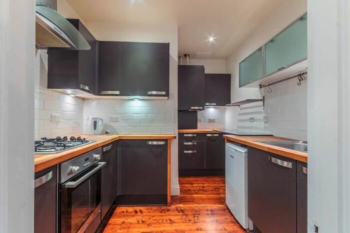 1 Bedroom Flat To Rent In Dean Terrace, Edinburgh, EH4