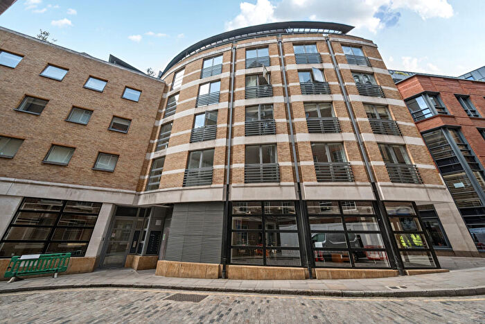 2 Bedroom Apartment For Sale In Black Friars Lane, London, EC4V