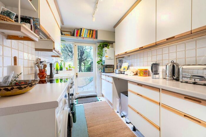 3 Bedroom Property To Rent In Keslake Road, Queen's Park, London, NW6