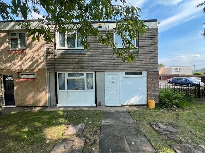 3 Bedroom Town House To Rent In Woodbridge Lawn, Leeds, LS6