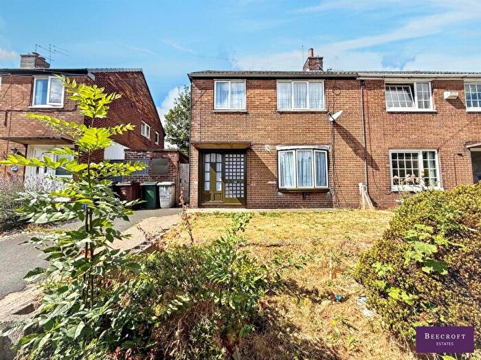 Property For Sale In Cover Drive, Darfield, Barnsley, S73