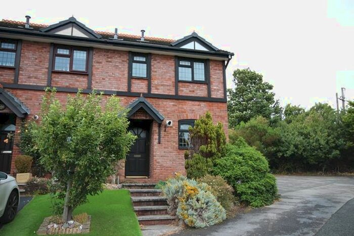 2 Bedroom End Of Terrace House To Rent In Coed Y Glyn, Llandudno, LL30