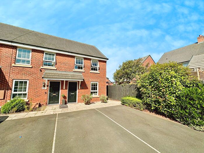 2 Bedroom Town House For Sale In Ettrick Way, New Lubbesthorpe, LE19