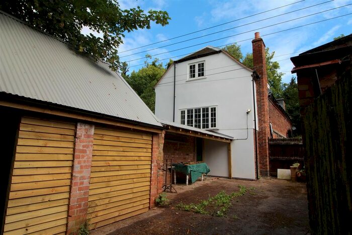3 Bedroom Cottage To Rent In Upper Wick Lane, Rushwick, Worcester, WR2