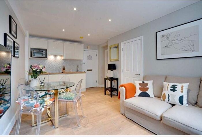 1 Bedroom Property For Sale In Sloane Avenue, London, SW3