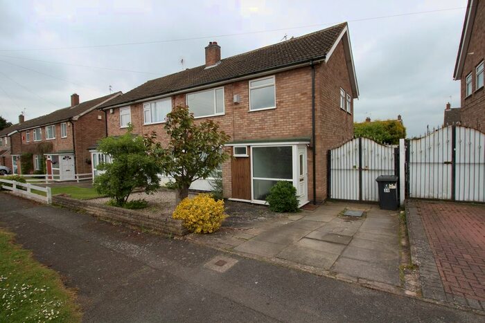 3 Bedroom Semi-Detached House To Rent In Kilverstone Avenue, Leicester, LE5