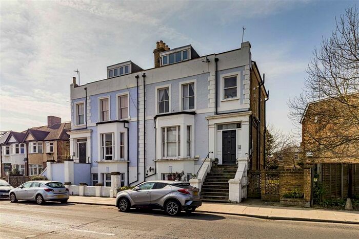1 Bedroom Flat To Rent In Stanley Road, Teddington, TW11
