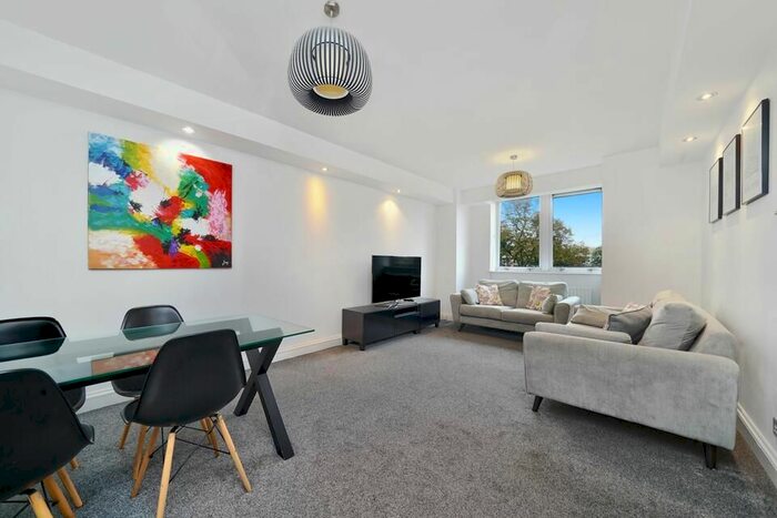 2 Bedroom Flat To Rent In Jubilee Heights, Shoot Up Hill, London, NW2