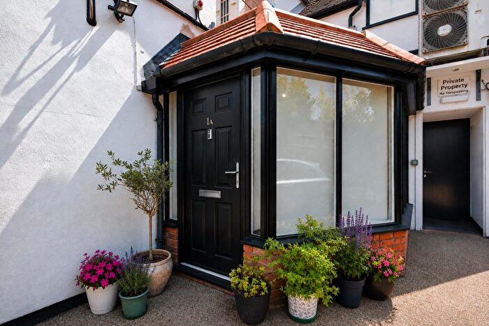2 Bedroom Maisonette For Sale In High Street, Sunninghill, Ascot, Berkshire, SL5