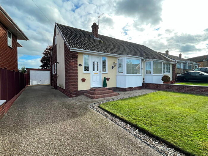 3 Bedroom Semi-Detached Bungalow For Sale In Norwood Drive, Barugh Green, Barnsley, S75