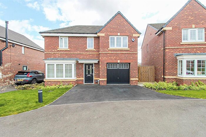 4 Bedroom Detached House For Sale In Tree Top Drive, Stanley, Wakefield, WF3
