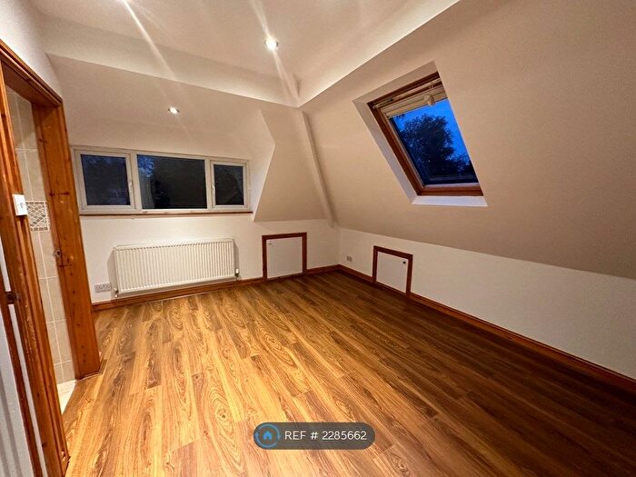 5 Bedroom Bungalow To Rent In Cranleigh Drive, Brooklands, Sale, M33