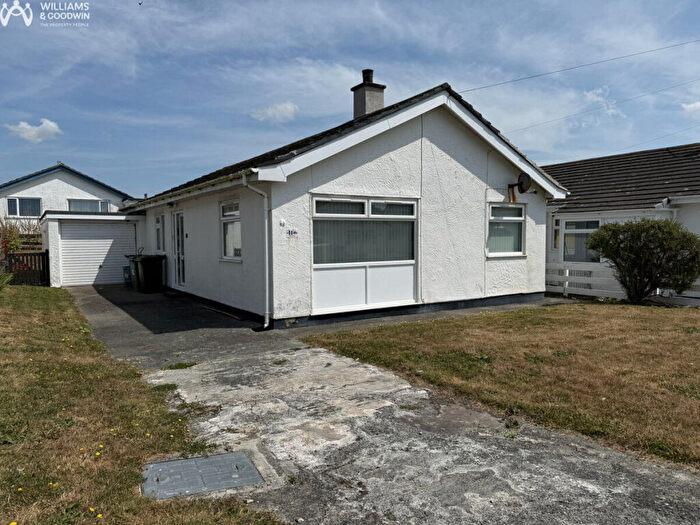 3 Bedroom Bungalow For Sale In Ger Y Mor, Rhosneigr Anglesey, LL64