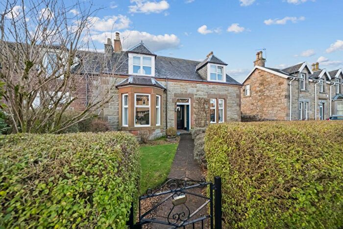 3 Bedroom Semi-Detached House For Sale In Cawdor Crescent, Dunblane, FK15
