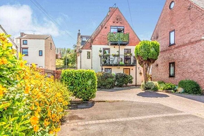 1 Bedroom Flat For Sale In Kings Croft, Walton Le Dale, Preston, PR5