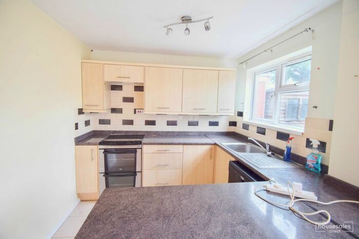 3 Bedroom Semi-Detached House For Sale In Acreage, Whitbourne, WR6