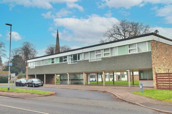 2 Bedroom Maisonette To Rent In Clare Court, St. Ives, PE27