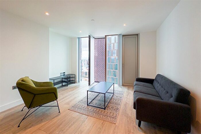 1 Bedroom Apartment To Rent In The Blade, M15