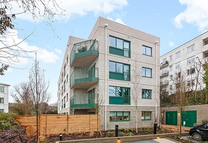 2 Bedroom Flat To Rent In Taymount Rise, Forest Hill, London, SE23
