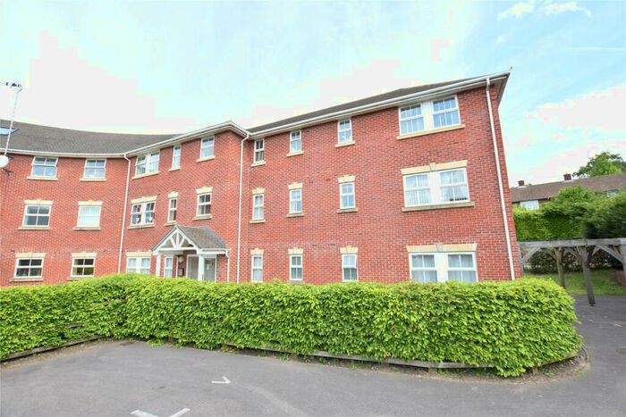 2 Bedroom Apartment To Rent In Turing Drive, Bracknell, Berkshire, RG12