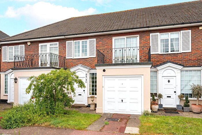 3 Bedroom Terraced House For Sale In Thamesfield Court, Shepperton, TW17