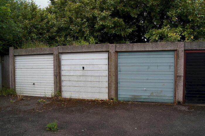 Parking/garage To Rent In Syderstone Walk, Arnold, Nottingham, NG5