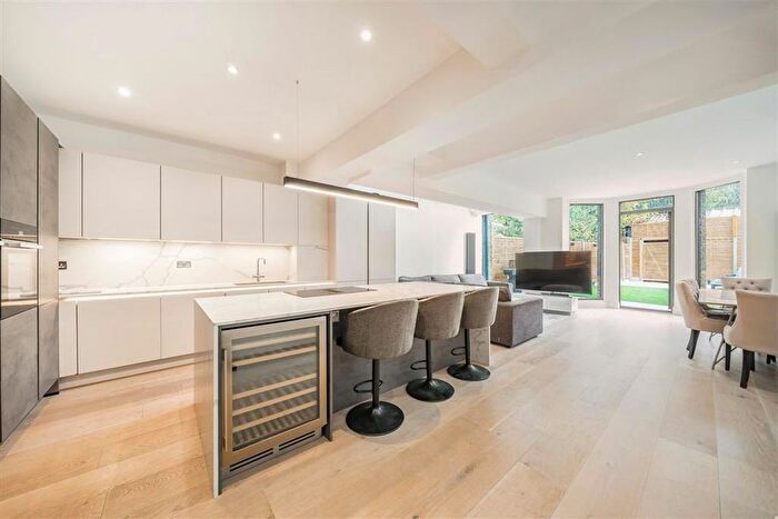 6 Bedroom Terraced House To Rent In Thurlow Park Road, Dulwich, SE21