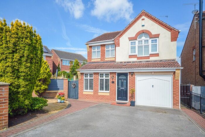 4 Bedroom Detached House For Sale In Heather View, Sharlston Common, WF4
