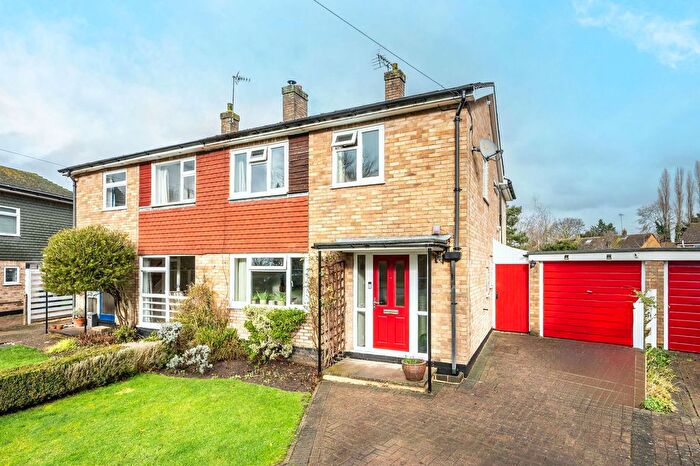 4 Bedroom Semi-Detached House For Sale In Burrows Close, Bookham, KT23