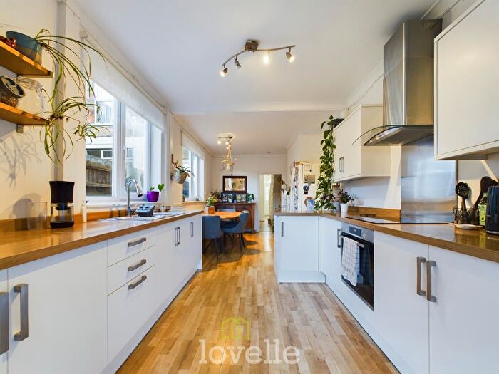 3 Bedroom Terraced House For Sale In Oxford Street, Cleethorpes, DN35