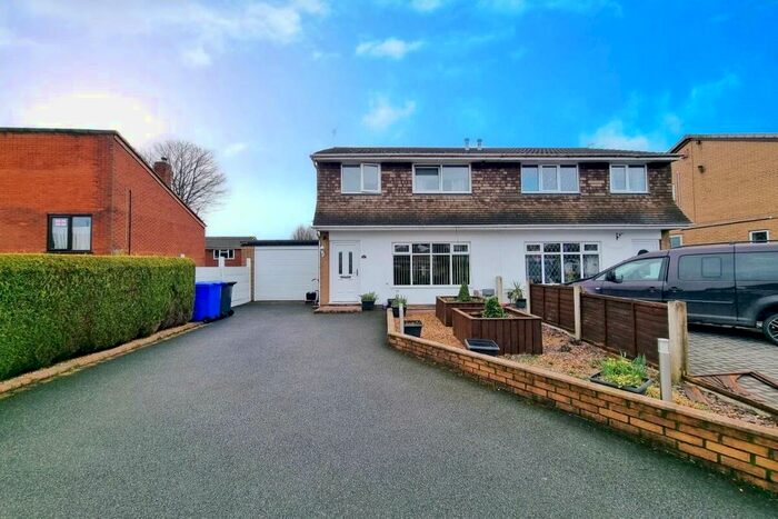 3 Bedroom Semi-Detached House To Rent In Westonview Avenue, Stoke-On-Trent, ST3